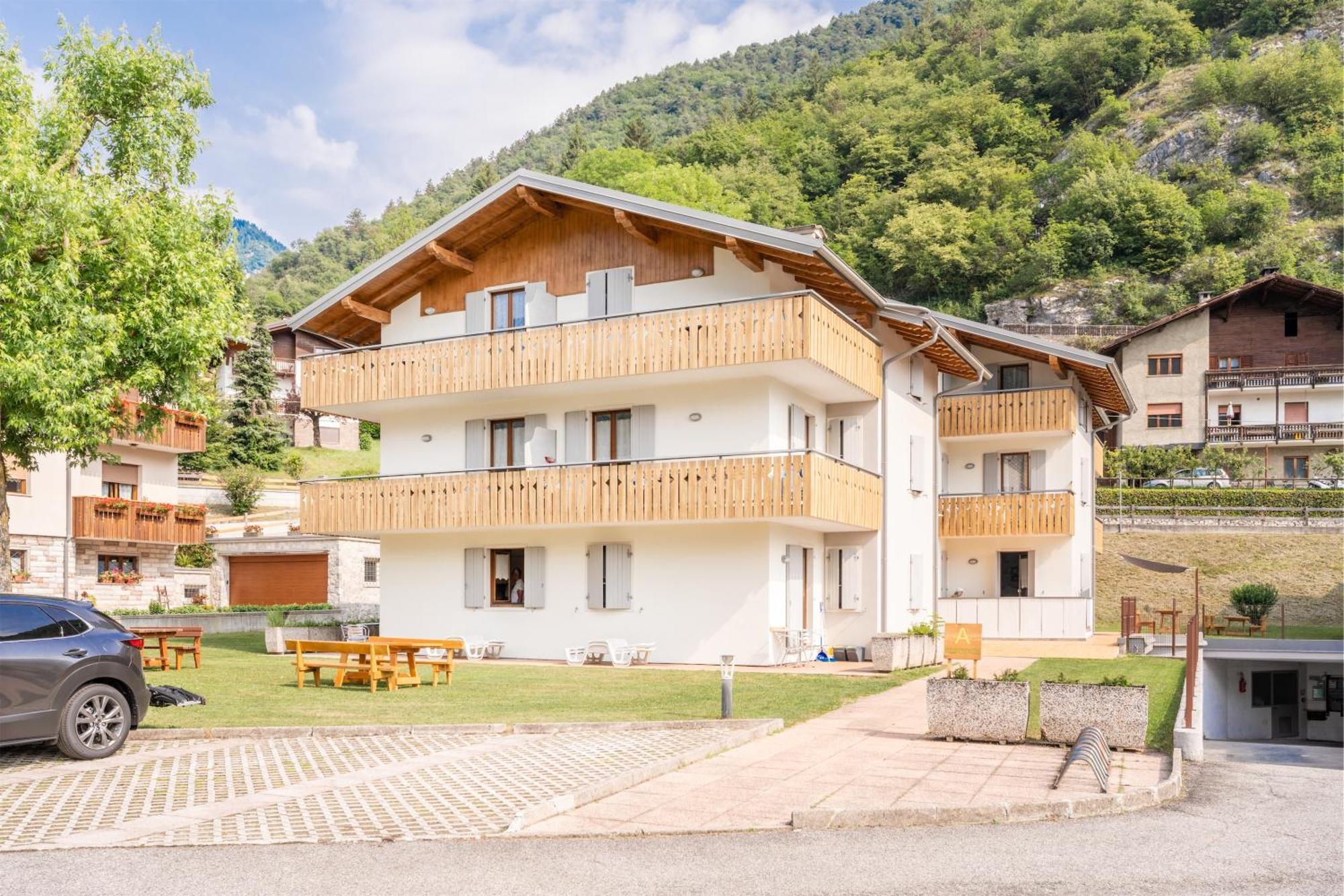 Residence Alessio Bezzecca Exterior photo