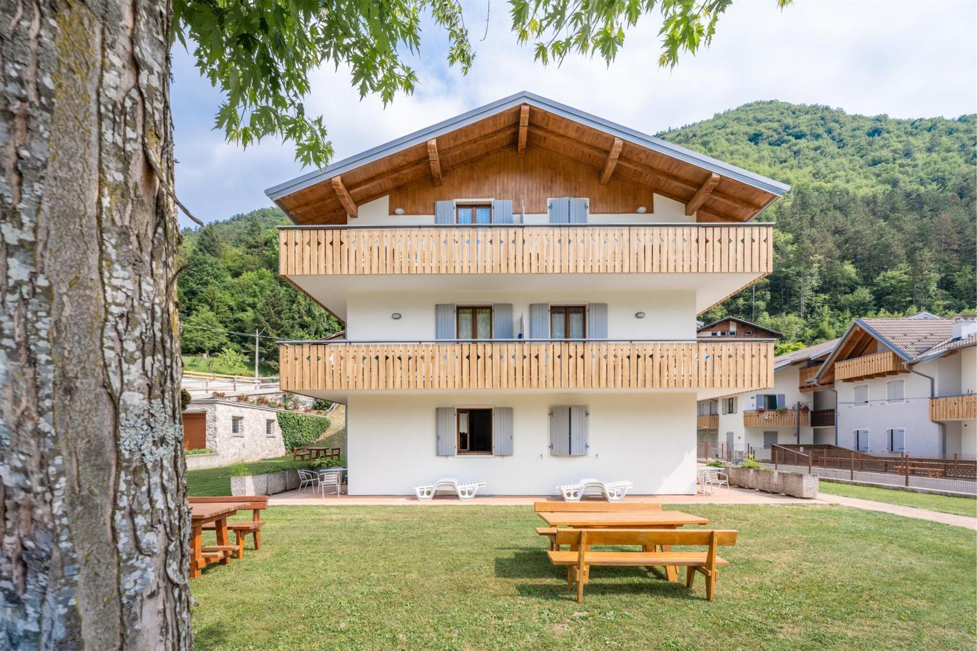 Residence Alessio Bezzecca Exterior photo